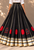 Black & Red Gamthi Pleated Flared Skirt