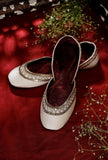 Shagufta White Silk Embroidered Velvet Juttis