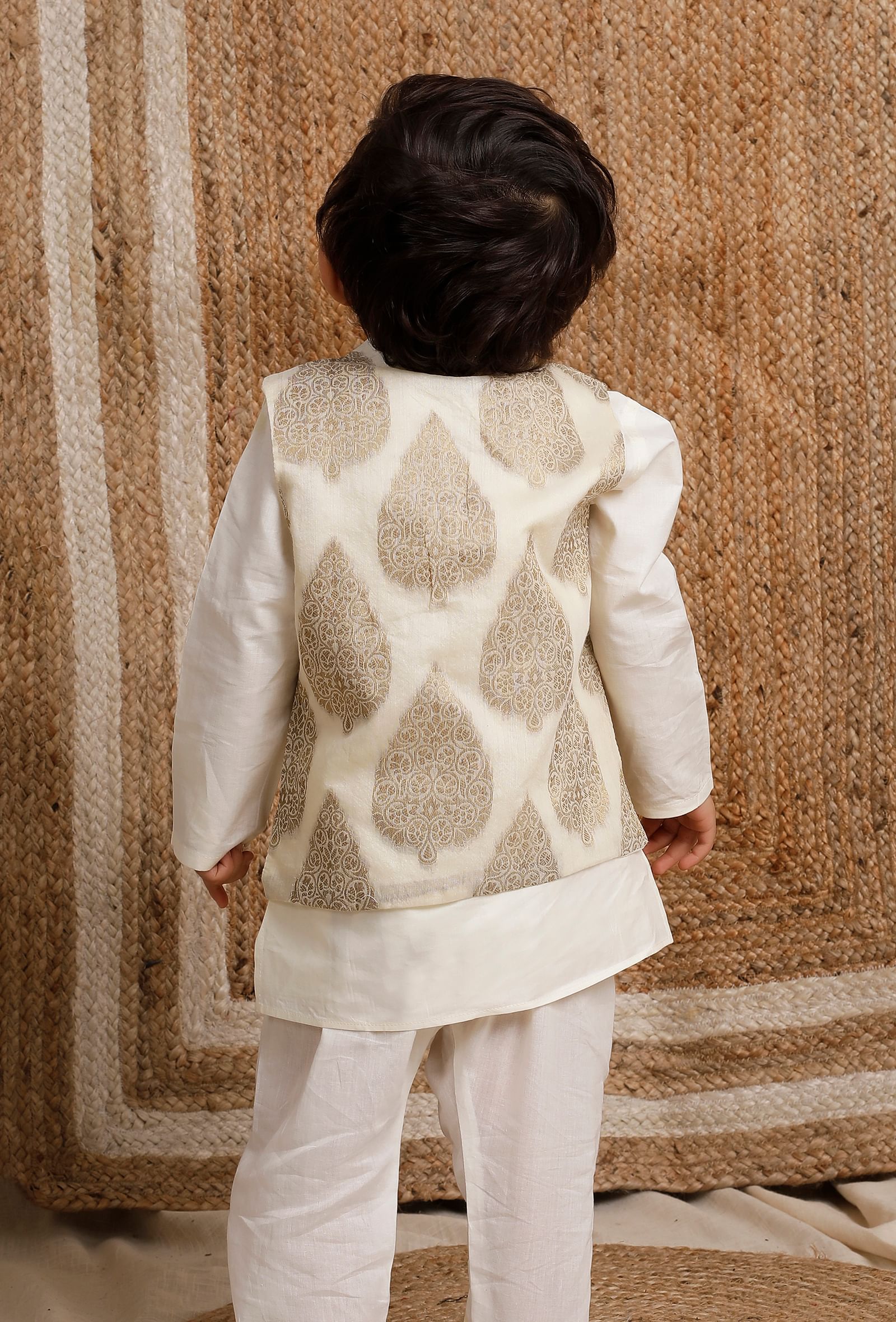 Set Of 3: Off White Cotton Silk Kurta, Pyjama & White Cream Brocade Nehru Jacket