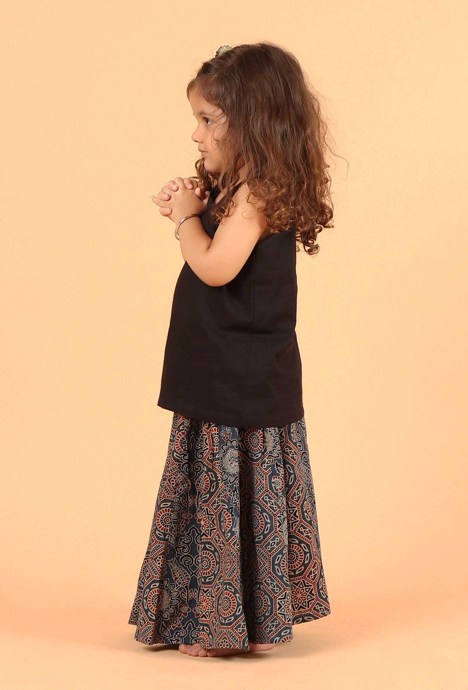 Set Of 2: Ida Black Cotton Kurta & Indigo Multi Ajrakh Print Panel Skirt