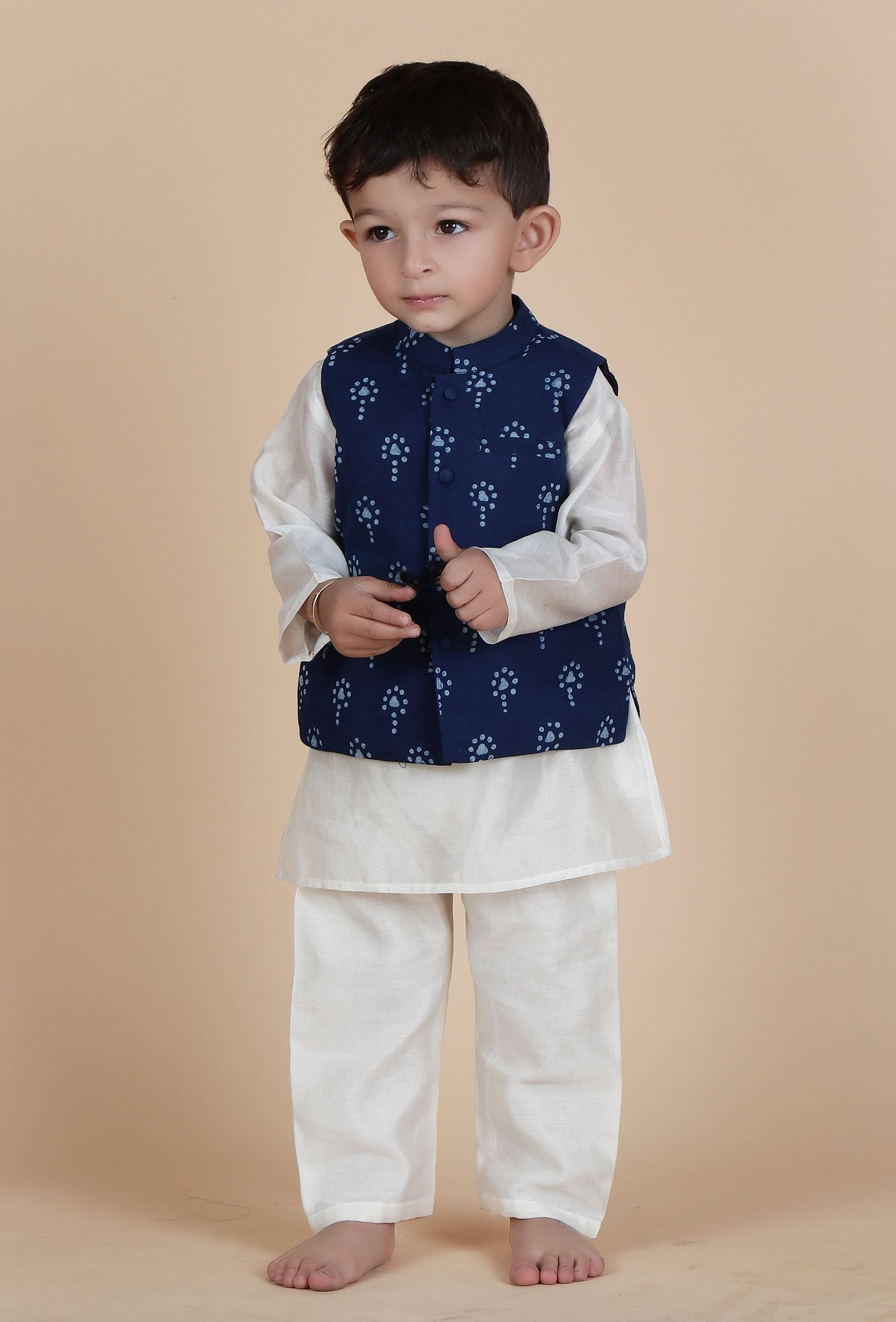 Set Of 3: Badri Off- White Chanderi Kurta, Pyjama & Indigo Printed Cotton Nehru Jacket