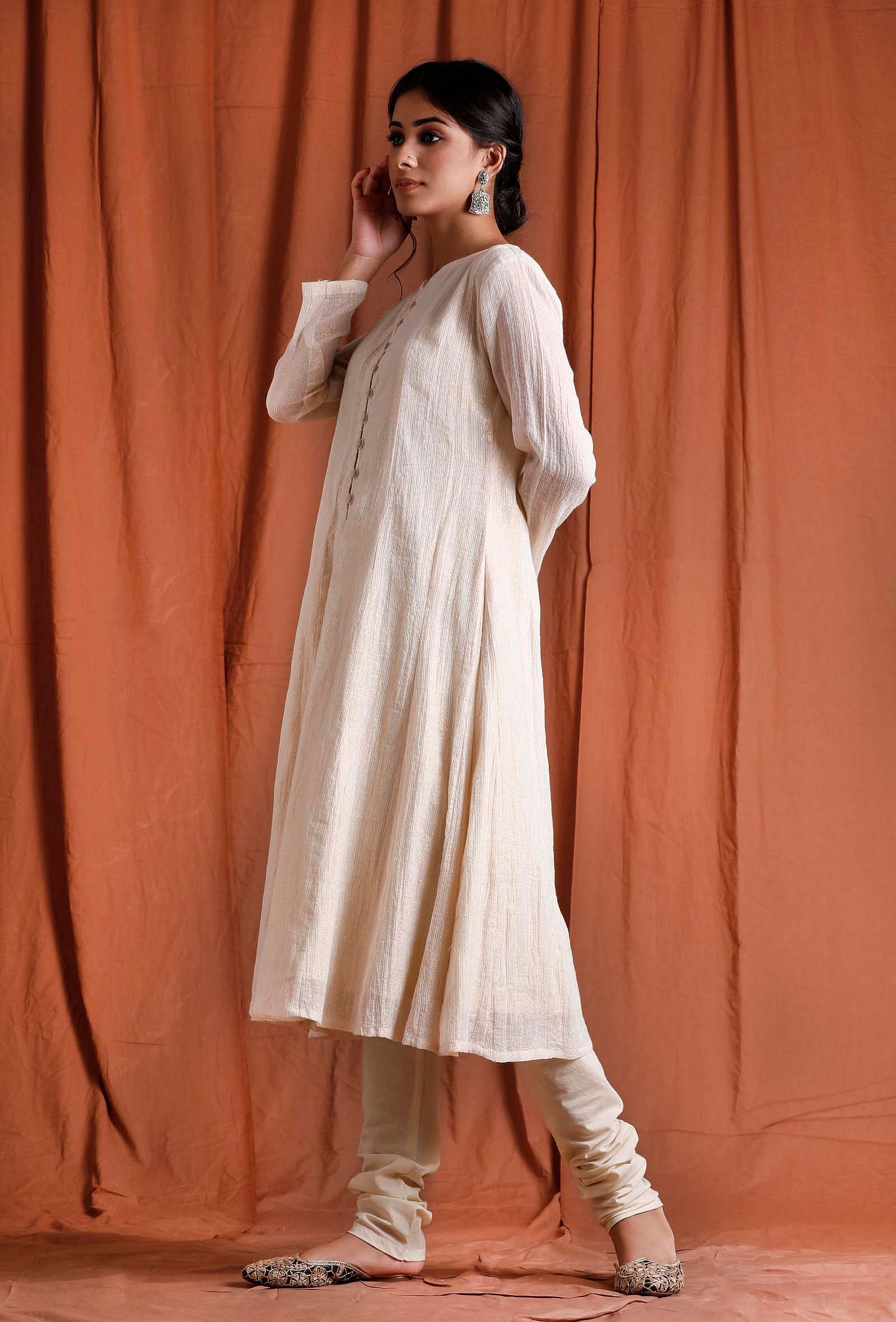 White plain sales anarkali kurti