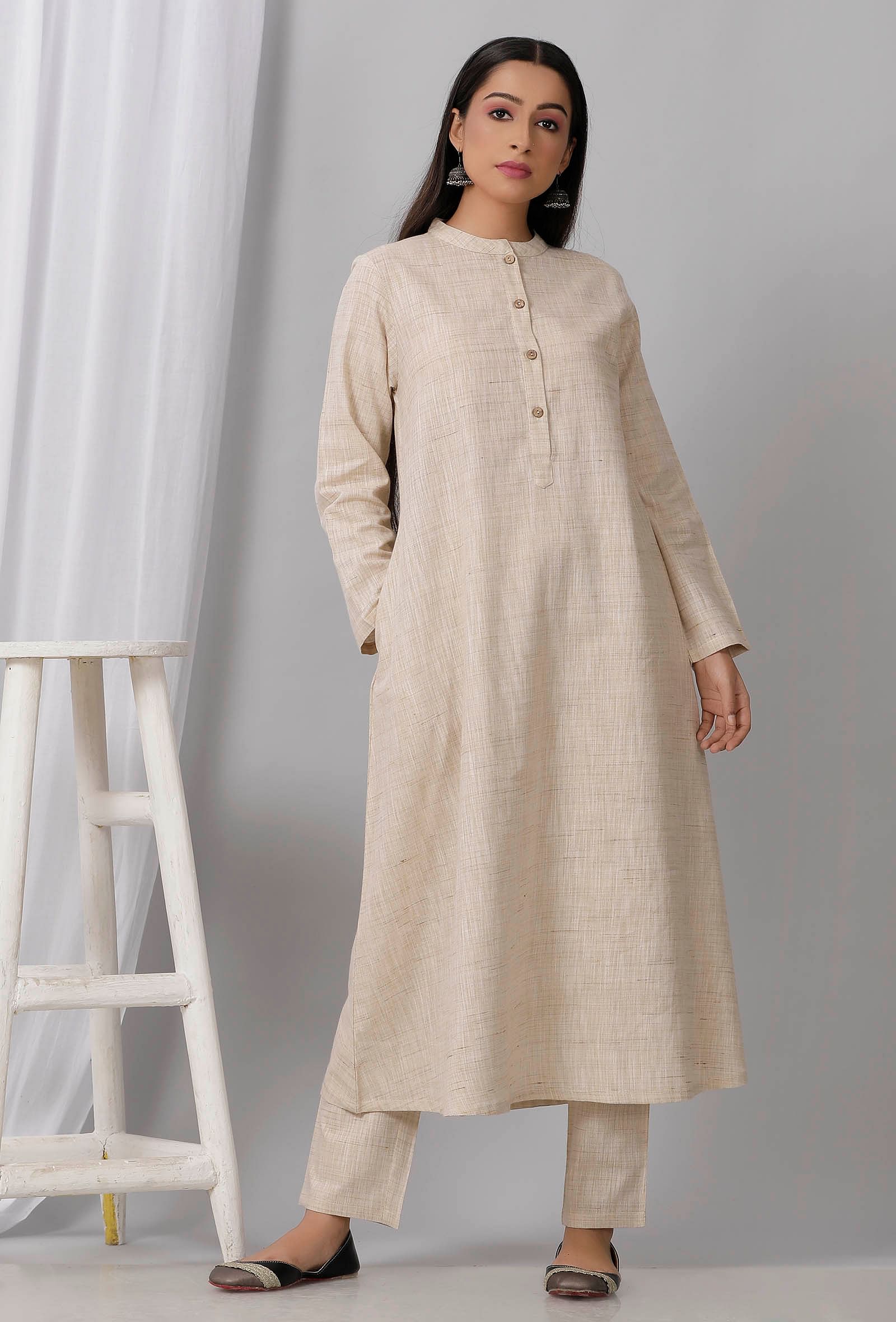 THREAD BY SYASII PURE KHADI COTTON EMBROIDERY NEW READYMADE STYLISH TRENDY  ATTRACTIVE LATEST FASHIONABLE FANCY STRAIGHT KURTI WITH UNIQUE PANT LATEST  FASHION CATEGORY IN INDIA UK - Reewaz International | Wholesaler &