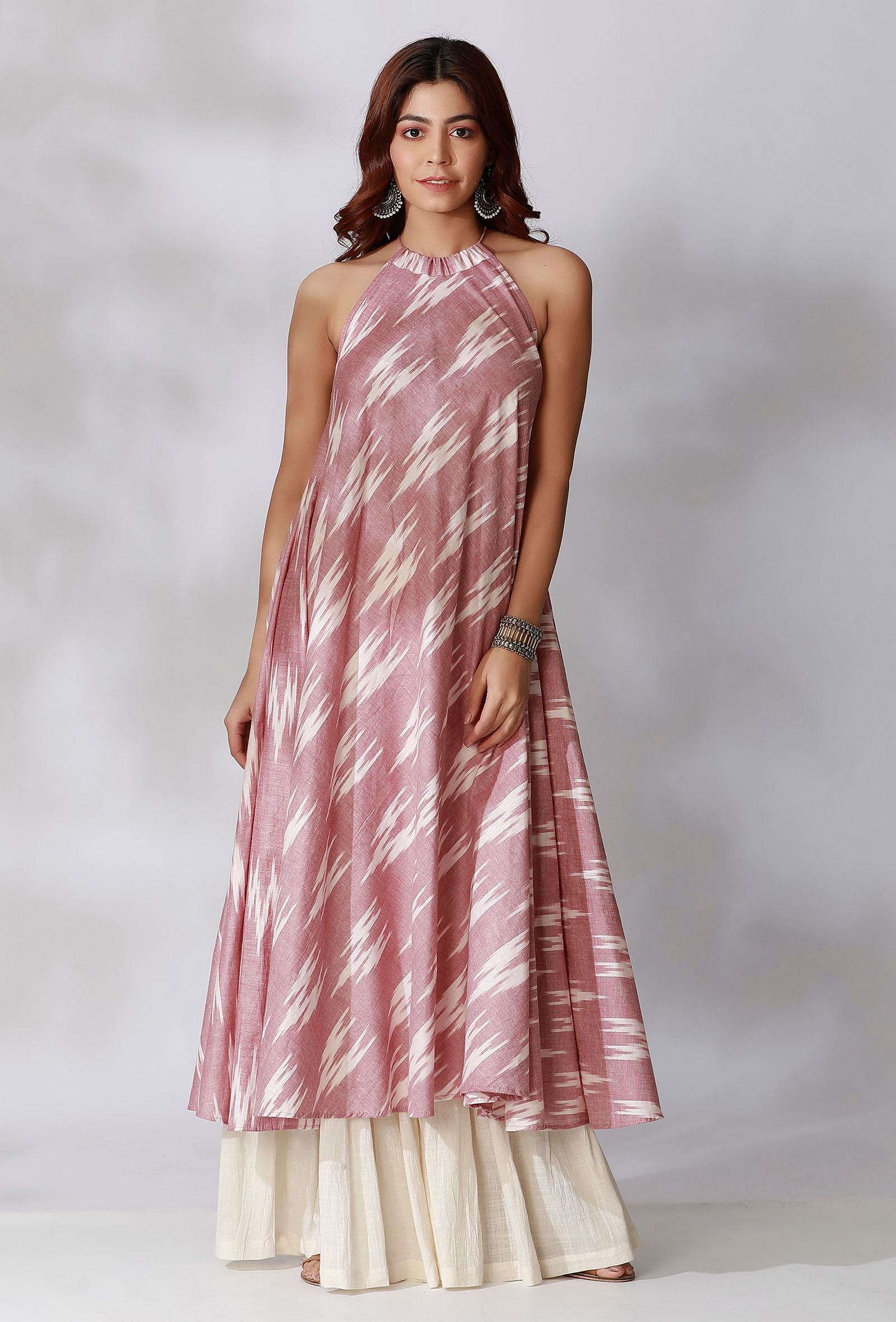 Women Floral Printed Halter Neck Kurta With Trousers – Inddus.com