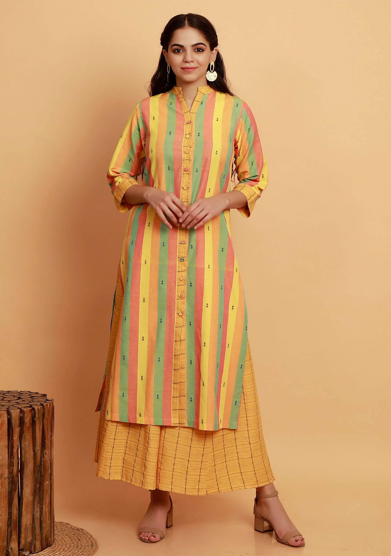Set of 2:  Yellow Multicolor Straight  Kurta And Yellow Checked Flared Pants