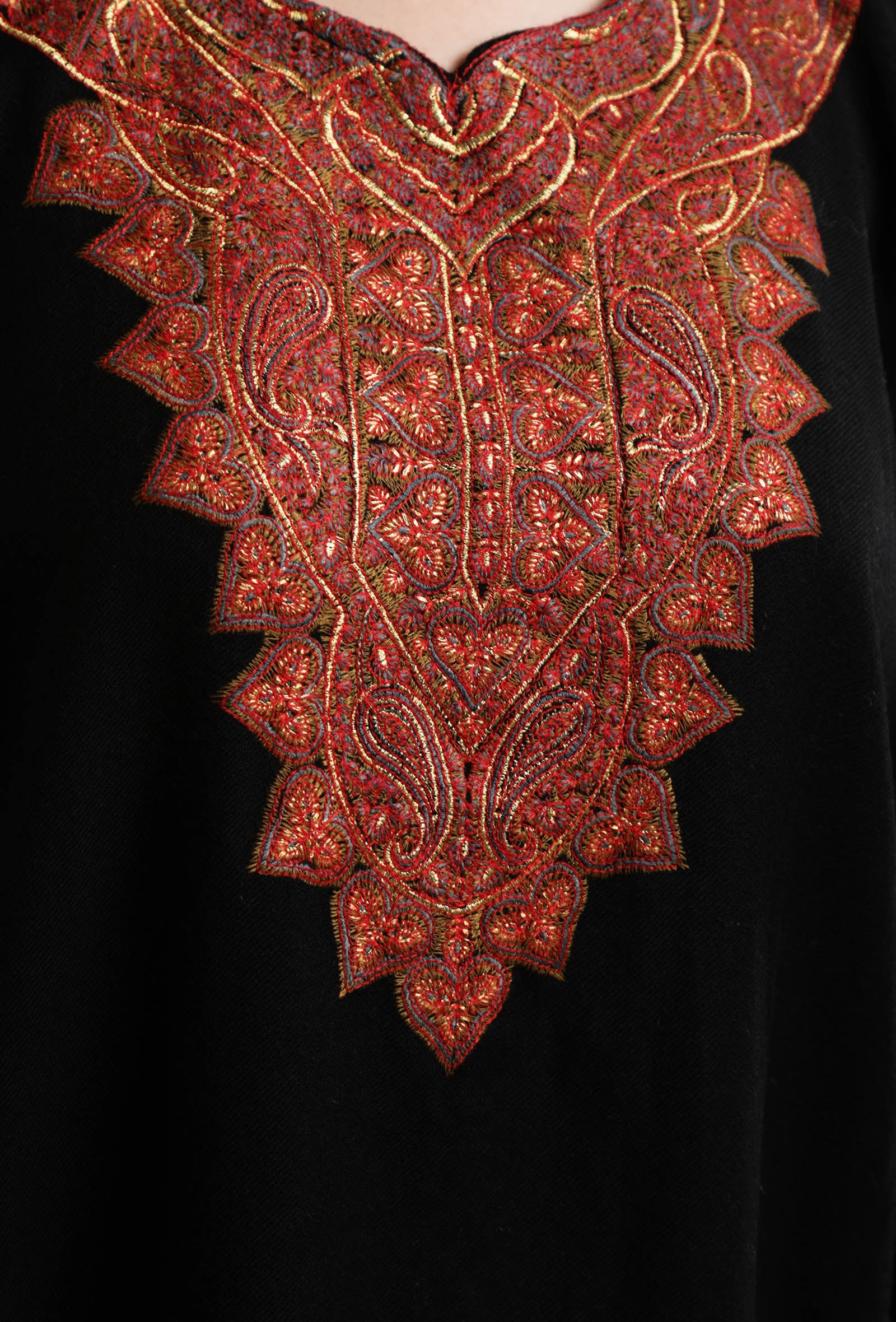 Smoky Black Kashmiri Sozni Embroidery Phiran-Free Size