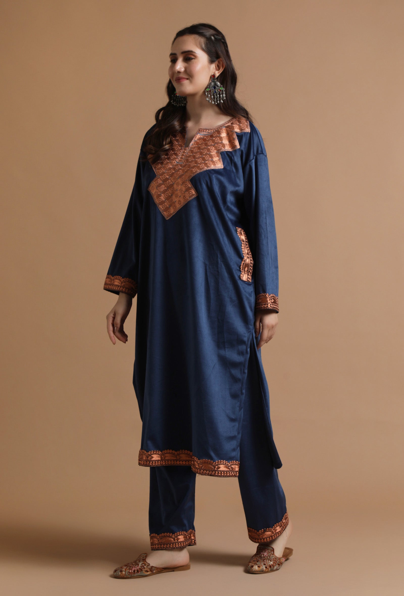 Set Of 3: Cloud Burst Kashmiri Tilla Embroidery Phiran With Pant and Dupatta-Free Size